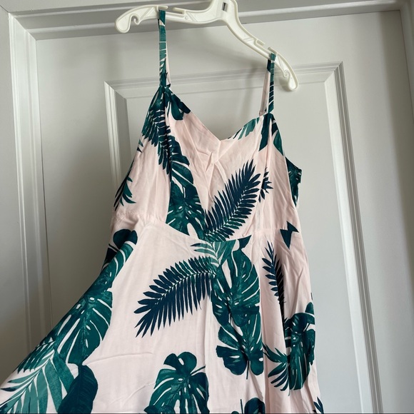 Pink sundress - Picture 3 of 7